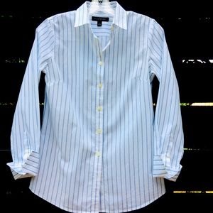 Banana Republic button down white with blue stripes shirt NWOT